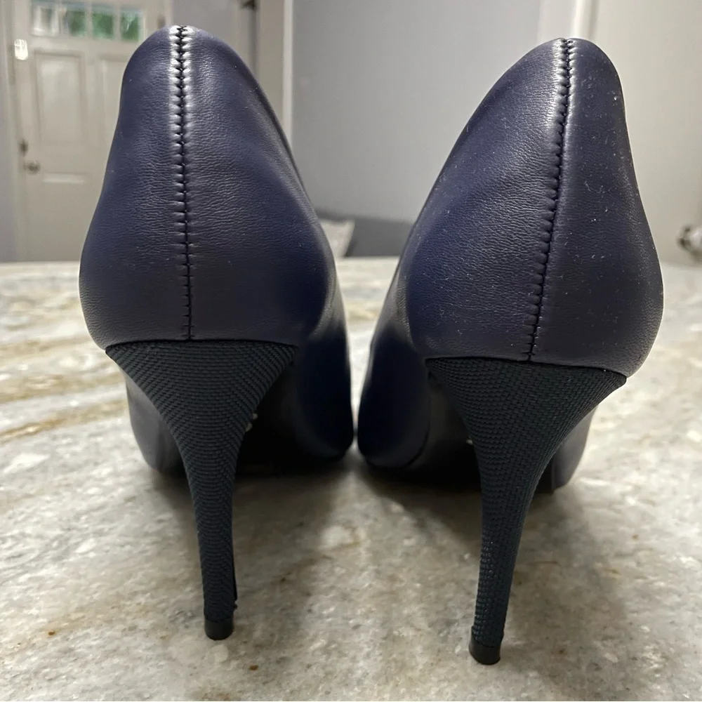 Antonia Saint New York Victoria Navy Blue Heels US 8